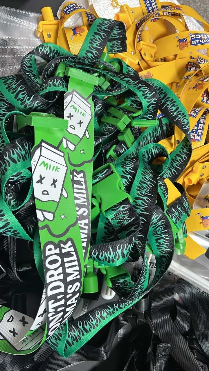 Green mama milk flags